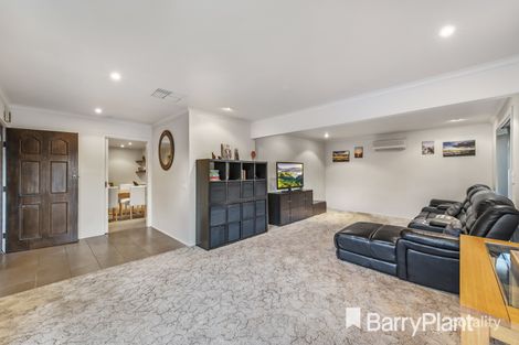 Property photo of 7 Olive Place Melton West VIC 3337