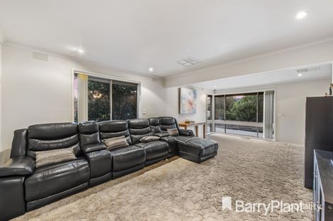 Property photo of 7 Olive Place Melton West VIC 3337