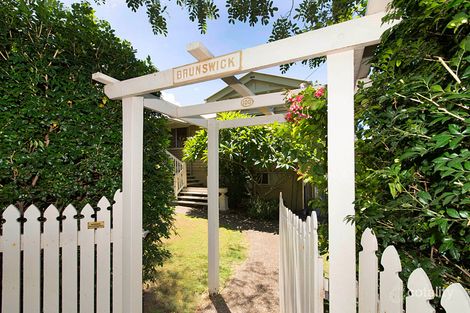 Property photo of 100 Ellen Street Oxley QLD 4075