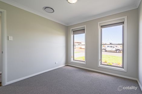 Property photo of 3 Ebor Way Dubbo NSW 2830