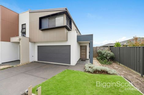 19 Lumeah Dr, Cranbourne West, VIC 3977