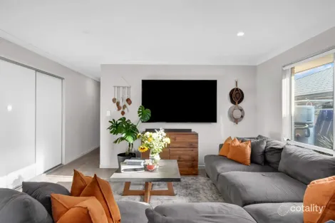 Property photo of 5 York Street Pimpama QLD 4209
