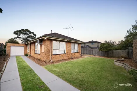 2/142 POATH RD, HUGHESDALE, VIC 3166