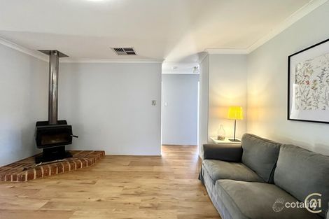 Property photo of 23 Tamarisk Drive Halls Head WA 6210