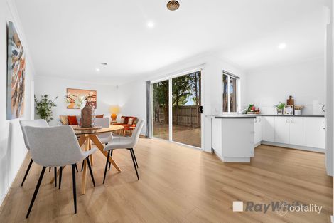 Property photo of 124 Harold Keys Drive Narre Warren South VIC 3805