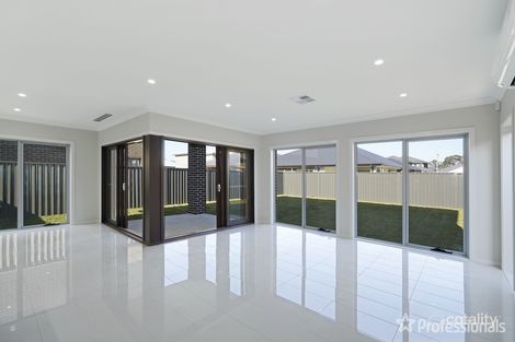 7 Jamestown Ave, Denham Court, NSW 2565