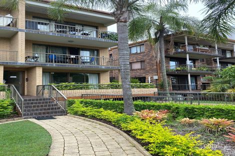 2/25 Armrick Ave, Broadbeach, QLD 4218