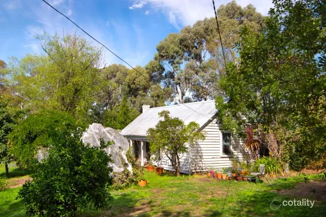 11 Harker St, Maldon, VIC 3463