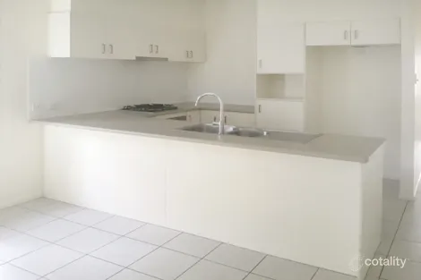 Property photo of 2 Possumwood Place Flinders View QLD 4305