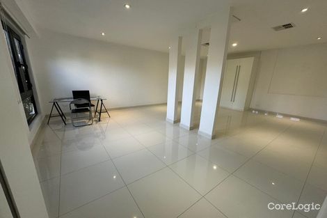 Property photo of 10 Doral Grove Luddenham NSW 2745