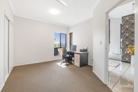 Property photo of 15 Leon Place Coral Cove QLD 4670