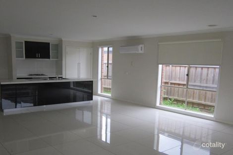 Property photo of 106 Mountainview Boulevard Cranbourne North VIC 3977