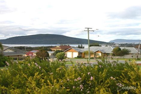 11 Green Island Cres, Bayonet Head, WA 6330