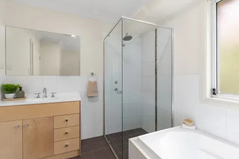 Property photo of 20 Windsor Crescent Moss Vale NSW 2577