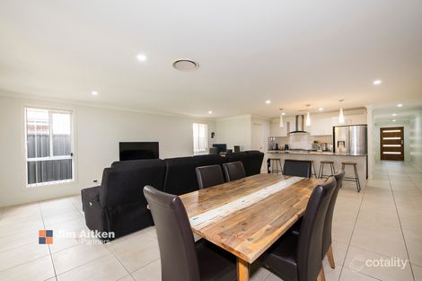 Property photo of 32 Xavier Crescent Jordan Springs NSW 2747