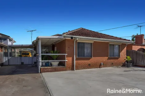 19 TAYLORS RD, ST ALBANS, VIC 3021