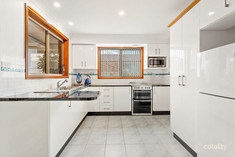 Property photo of 1/8 Oceanside Drive Caves Beach NSW 2281