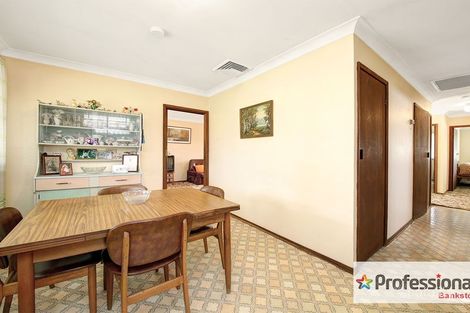 Property photo of 10 Handle Street Bass Hill NSW 2197