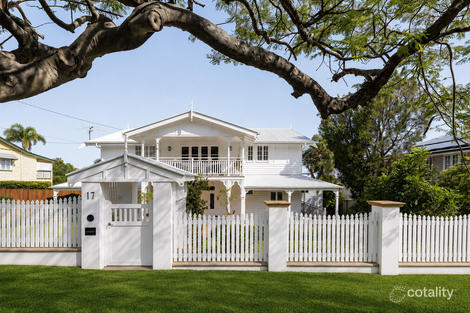 17 KINMOND AVE, WAVELL HEIGHTS, QLD 4012