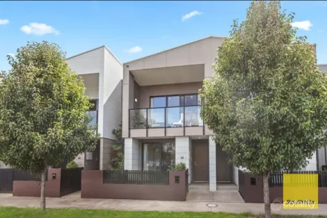 28 Glasson Pl, Point Cook, VIC 3030