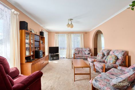 Property photo of 21 Francesco Drive Dandenong North VIC 3175