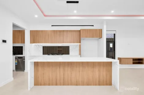 Property photo of 8 Flying Fox Circuit Oakville NSW 2765