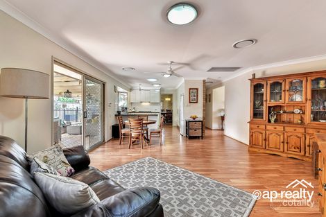 Property photo of 33 Renoir Crescent Forest Lake QLD 4078