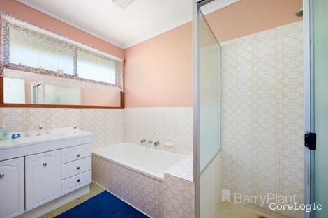 Property photo of 21 Francesco Drive Dandenong North VIC 3175