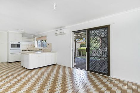 Property photo of 72 Gleneagles Drive Endeavour Hills VIC 3802
