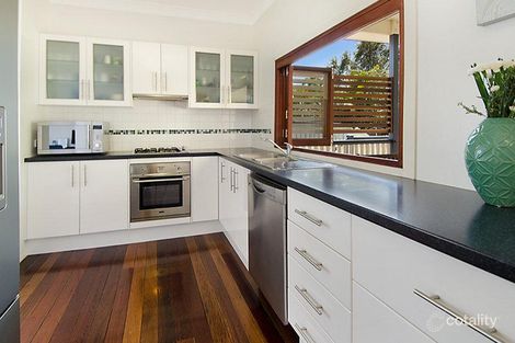 18 Trundle St, Coorparoo, QLD 4151