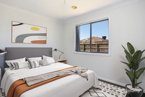 Property photo of 5 Danita Way Cranbourne West VIC 3977