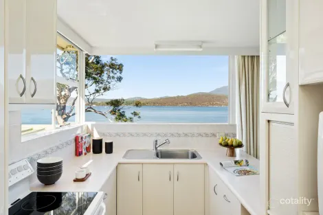 Property photo of 3 Ambleside Lindisfarne TAS 7015