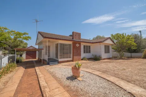 23 Orange St, Parkes, NSW 2870