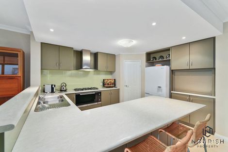 Property photo of 31 Cherrytree Gardens Stirling WA 6021