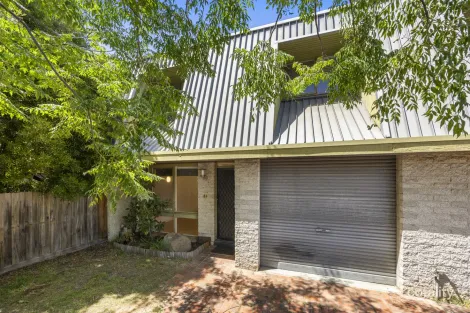 2/68 Truganini Rd, Carnegie, VIC 3163