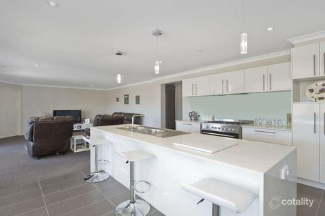 Property photo of 5 Deloraine Court Elliminyt VIC 3250