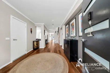 Property photo of 4 Freshwater Point Point Cook VIC 3030