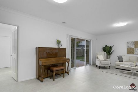 Property photo of 11 Poinciana Crescent Stretton QLD 4116