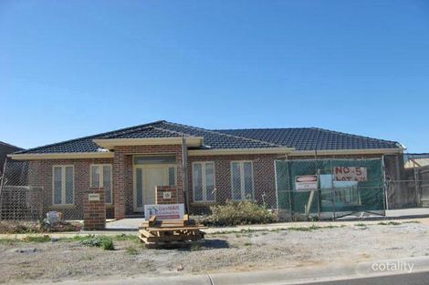 5 Blackman Cres, Taylors Lakes, VIC 3038