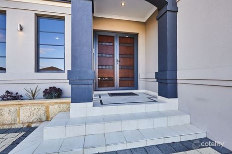 Property photo of 25 Amalfi Crest Yangebup WA 6164