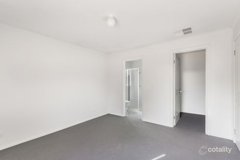 Property photo of 11 Ambrosia Rise Epsom VIC 3551