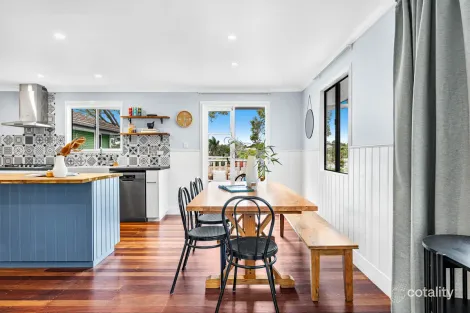 Property photo of 32 Bulgin Avenue Wynnum West QLD 4178