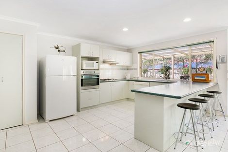 Property photo of 19 Sundown Walk Frankston South VIC 3199