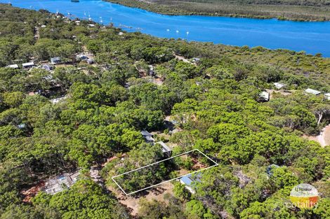 22 Stuart St, Russell Island, QLD 4184