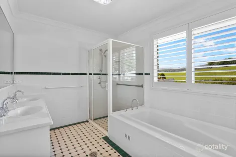 Property photo of 4 Downes Place Jamberoo NSW 2533
