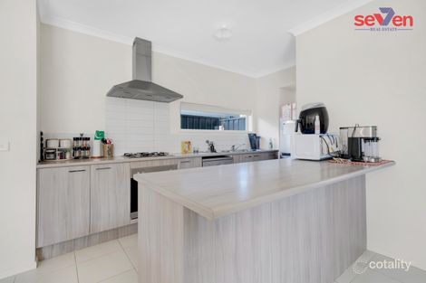 Property photo of 8 Accolade Drive Craigieburn VIC 3064