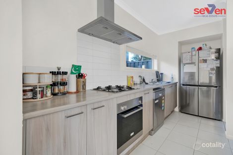 Property photo of 8 Accolade Drive Craigieburn VIC 3064