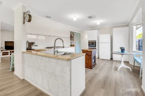 Property photo of 30 Longtown Court Craigieburn VIC 3064
