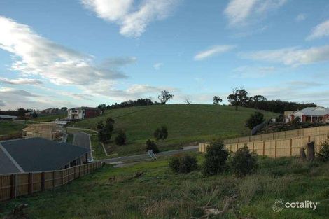 16 Mikey Bvd, Beaconsfield, VIC 3807