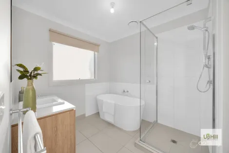 Property photo of 188 Carnival Boulevard Berwick VIC 3806